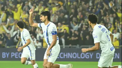 דור פרץ שחקן מכבי תל אביב חוגג שער. ברני ארדוב