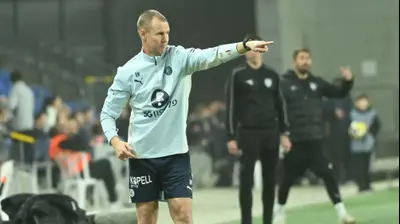 קני מילר עוזר מאמן מכבי תל אביב. ברני ארדוב