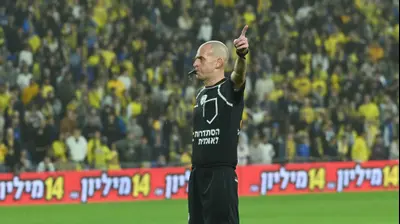 עידן לייבה שופט כדורגל. ברני ארדוב