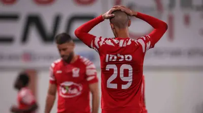 אחמד סלמן שחקן בני סכנין מאוכזב. מאור אלקסלסי