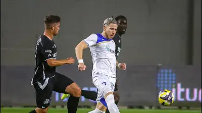 אדריאן אוגריסה שחקן עירוני קרית שמונה לפני דוד קלטינס שחקן עירוני טבריה. קובי אליהו