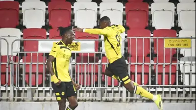 בקארי קונאטה שחקן מכבי נתניה. ברני ארדוב