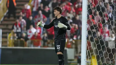 שוער הפועל באר שבע ניב אליאסי. לירון מולדובן 