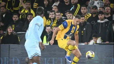 שחקן מכבי תל אביב סייד אבו פרחי. ברני ארדוב