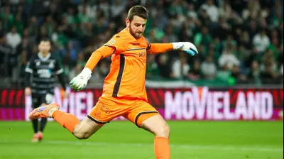 עומר כץ שוער הפועל פתח תקוה. קובי אליהו