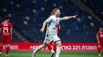 שחקן מכבי תל אביב עידו שחר. האתר הרשמי של מכבי תל אביב,אתר רשמי