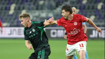 נבות רטנר, שחקן מכבי חיפה מול סתיו טוריאל מהפועל תל אביב. דני מרון