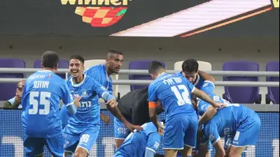 שחקני בני יהודה חוגגים. דני מרון