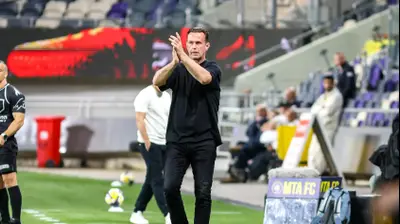 מאמן מכבי תל אביב, רוני דיילה. קובי אליהו