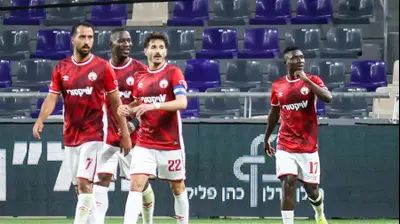 שחקני הפועל באר שבע, קינגס קאנגווה, הלדר לופס, ג'יבריל דיופ, אליאל פרץ. קובי אליהו