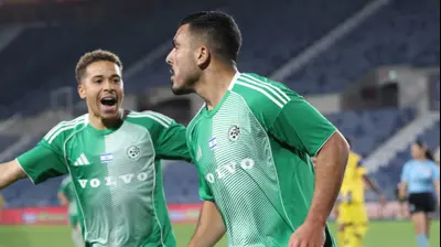 שחקן מכבי חיפה איתן אזולאי. דני מרון