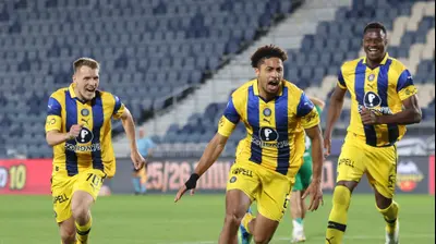 שחקן מכבי תל אביב טייריס אסנטה חוגג. דני מרון