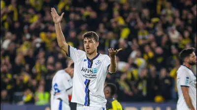 שחר רוזן שחקן הפועל פתח תקוה. קובי אליהו