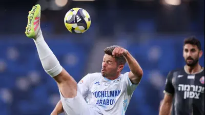 דוד קלטינס שחקן עירוני טבריה. מאור אלקסלסי