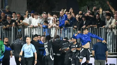 שחקני עירוני טבריה חוגגים. ברני ארדוב