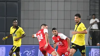בני פלדמן, בלם מכבי נתניה, עילאי חג'ג' שחקן בני סכנין. ברני ארדוב
