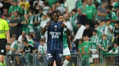 אייל אינברום שחקן מכבי פתח תקוה חוגג שער. אודי ציטיאט