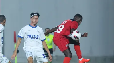 לואן קמפוס שחקן הפועל רמת גן מול אור דדיה שחקן מכבי פתח תקוה. אודי ציטיאט