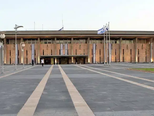 בדרך לבחירות 2026: החוק לפיזור הכנסת עבר בקריאה ראשונה