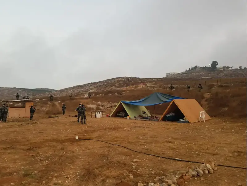 עשרות מתיישבים רעולי פנים תקפו באבנים ובקבוקי צבע את כוחות משמר הגבול של משטרת ישראל הפועלים בסמוך ליישוב יצהר.12 באוגוסט 2020