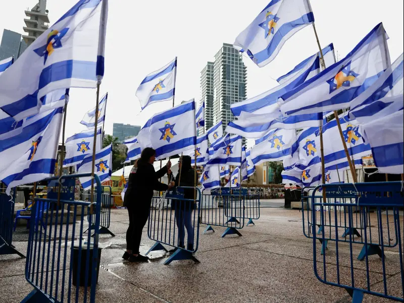 דגלים בכיכר החטופים, 20 בפברואר 2025
