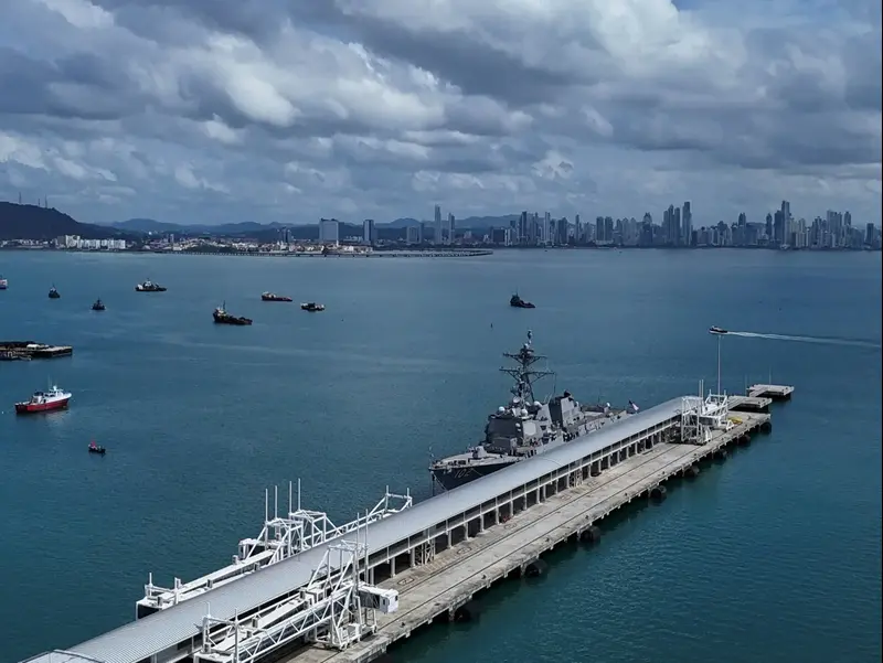 ספינת טילים אמריקנית בסמוך לתעלת פנמה, 31 באוגוסט 2025