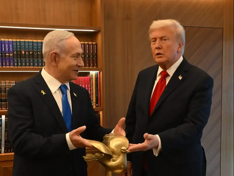 במוקד: המעבר לשלב ב' בעסקה - נקבעה פגישת טראמפ-נתניהו