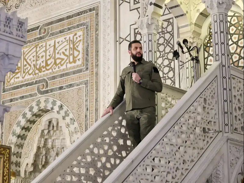 נשיא סוריה אחמד א-שרע במסגד הגדול בדמשק, 8 בדצמבר 2025