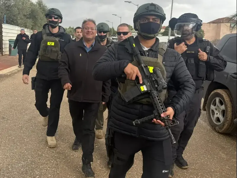 דרמה: מאות שוטרים במבצע ענק בנגב, כוננות בבסיסי הדרום