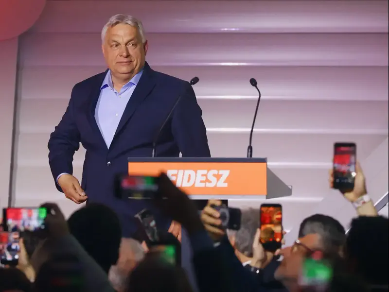 ראש ממשלת הונגריה, ויקטור אורבן, נואם בפני תומכיו לאחר פרסום התוצאות החלקיות, 12 באפריל 2026