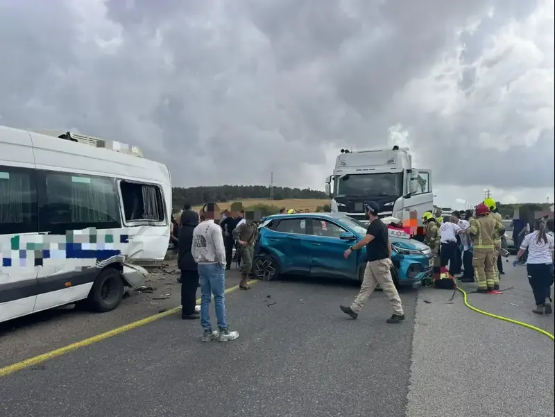 7 הרוגים בדרכים מחצות: 3 נשים נהרגו בתאונה בכביש 77