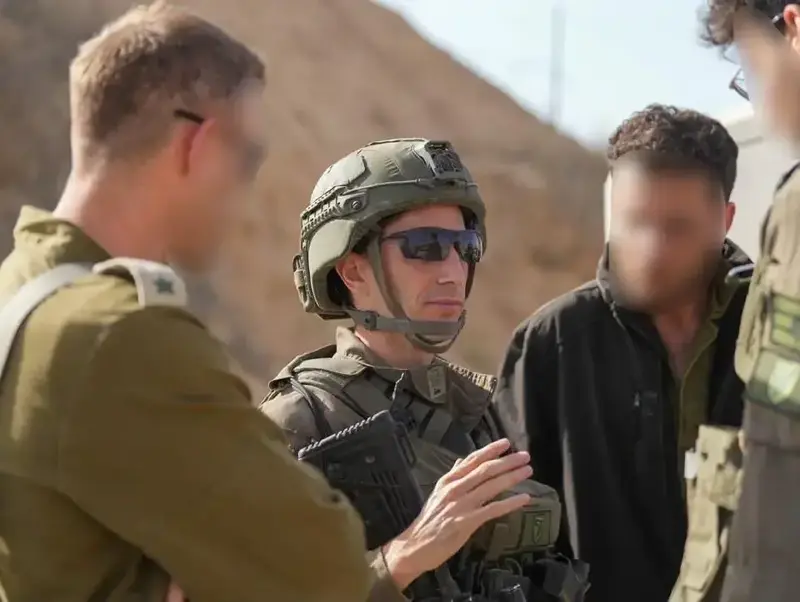 מפקד חטיבה 7,  אלוף משנה שאול ישראלי