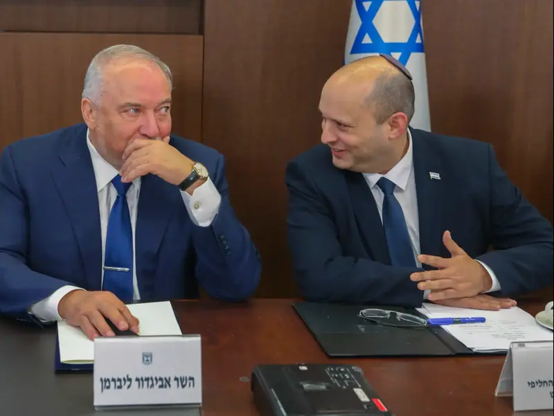 השאלה שבנט מסרב לענות עליה - והתרחיש הפוליטי שישנה את המדינה