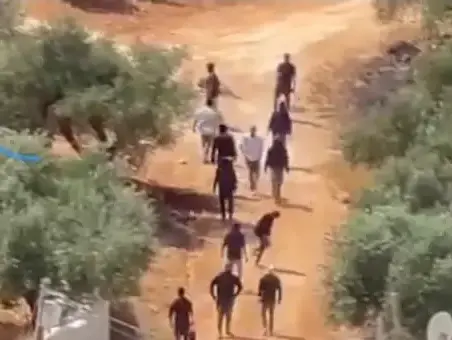 עשרות פורעים בדרכם לכפר קוסרה