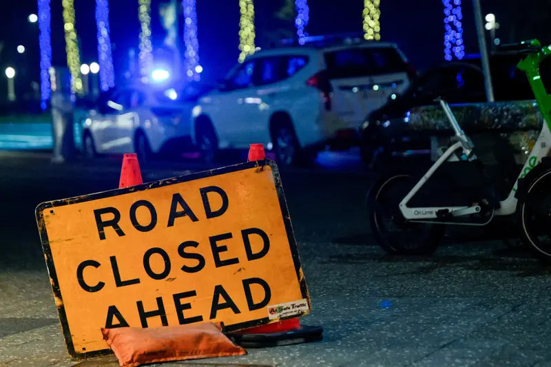 זירת אירוע פיגוע ירי בחוף בונדי, סידני, אוסטרליה, 15 בדצמבר 2025