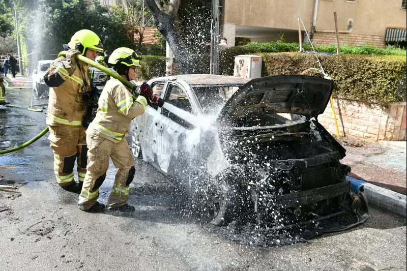 רכב שרוף, זירת נפילה פ"ת, 31 במרץ 2026