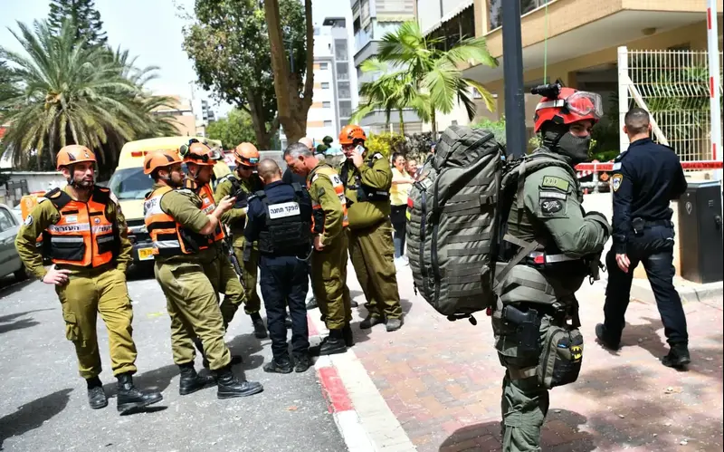 זירת נפילה, פתח תקווה, 4 באפריל 2026