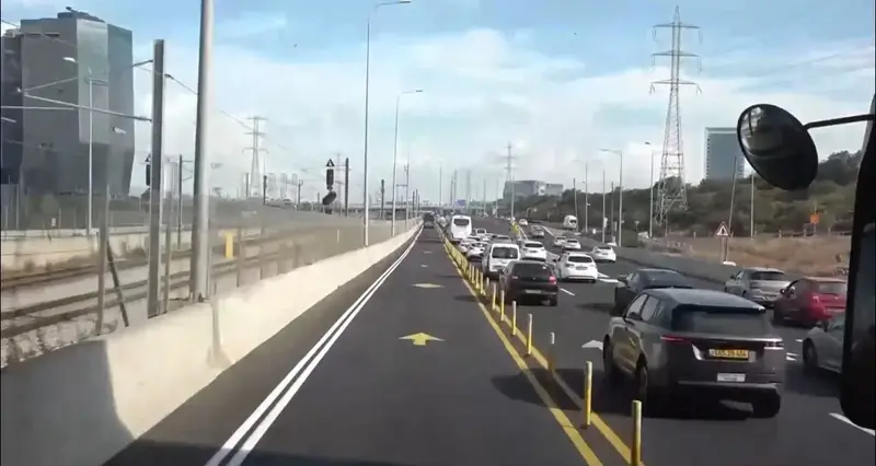 שאטל חינמי מראשון לתל אביב: מנצח את הפקק?